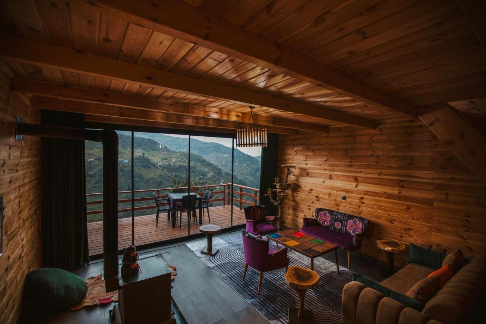 Cemilyano Restaurant Chalet *
