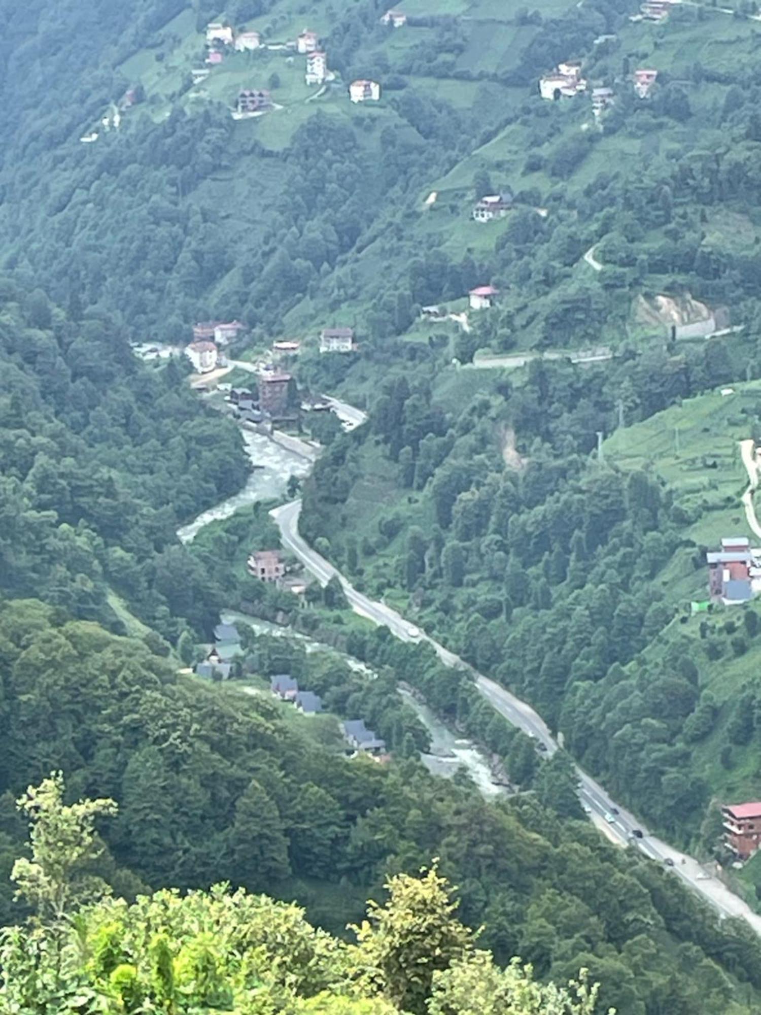 Chalet Cemilyano Restaurant *