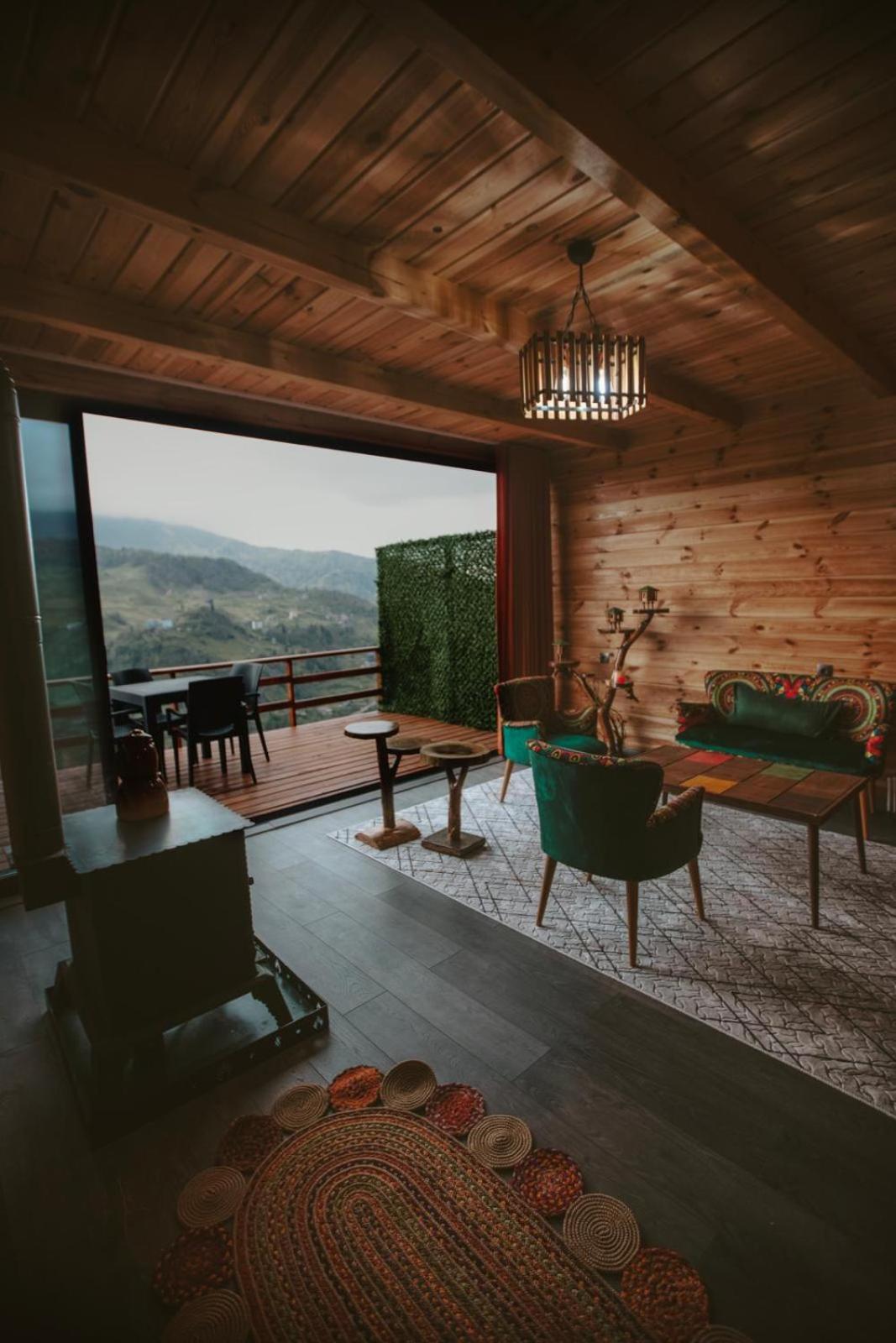 Cemilyano Restaurant Chalet Camlihemsin