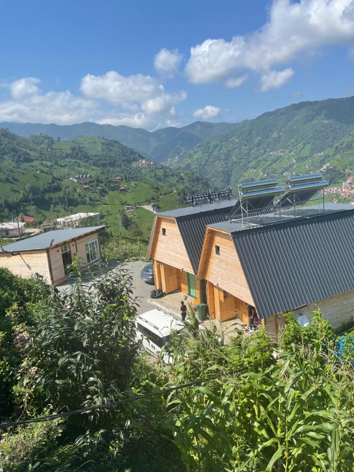 Cemilyano Restaurant Chalet Camlihemsin