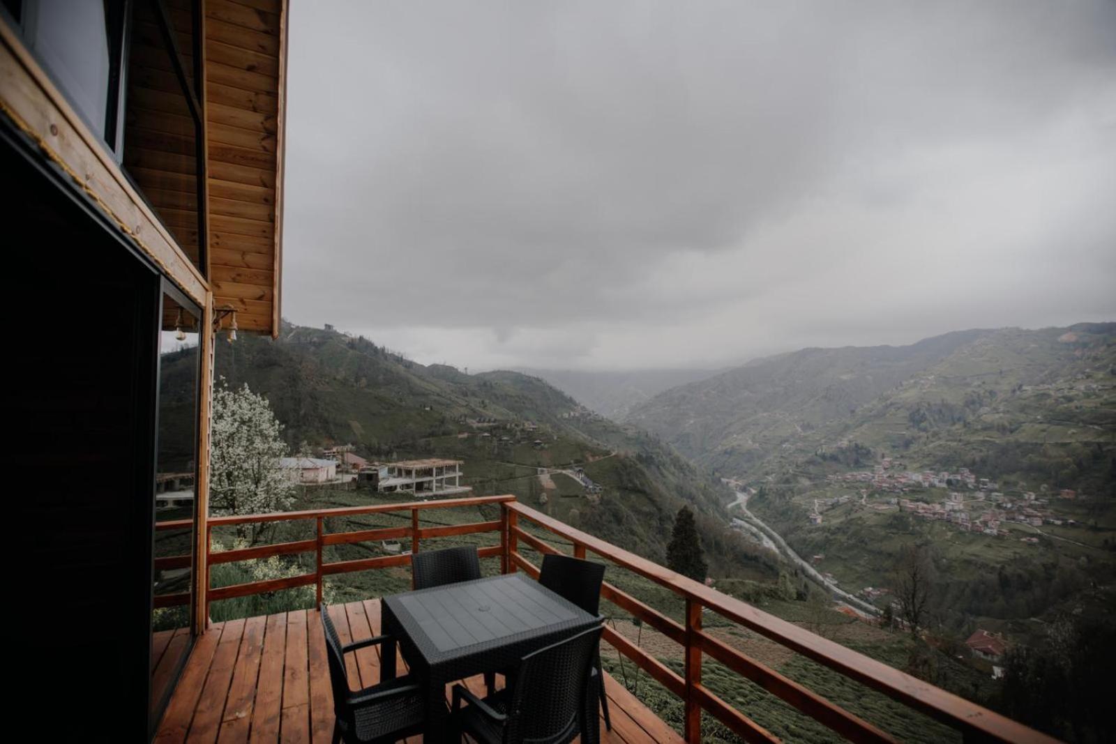 Cemilyano Restaurant Chalet *
