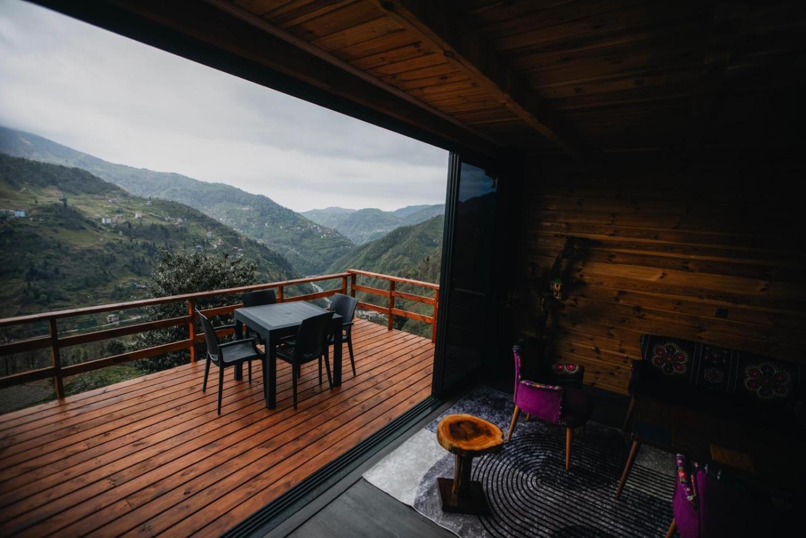 Cemilyano Restaurant Chalet